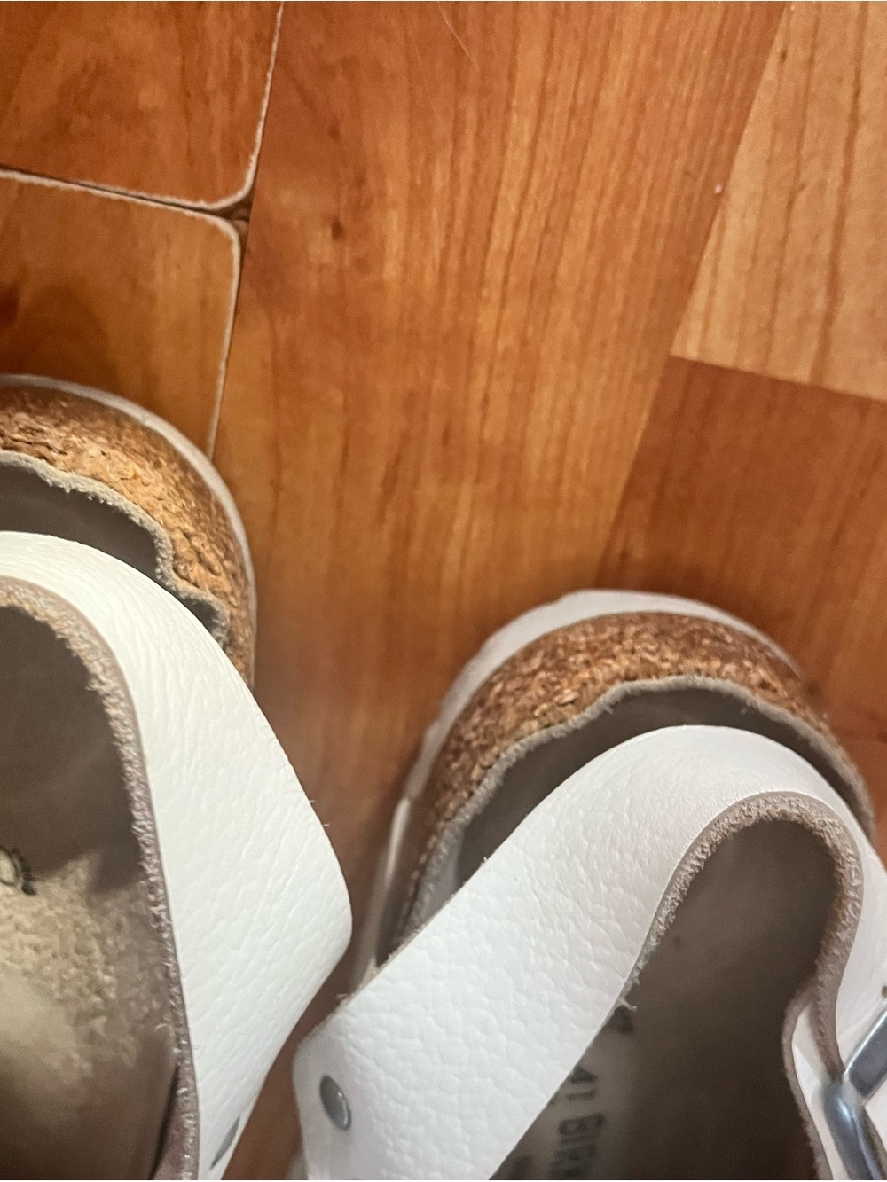 Birkenstock White Leather Clogs Sandals - Picture 4 of 7